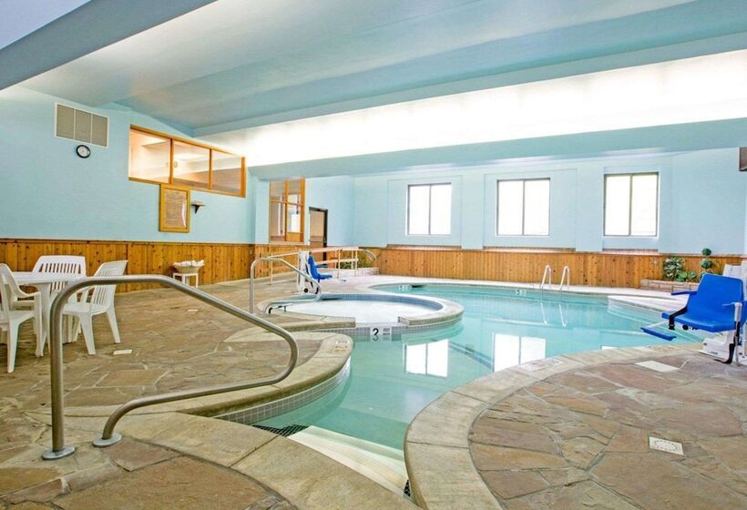 فندق Rodeway Inn