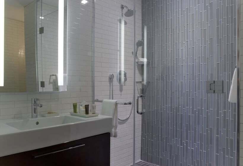 هتل Tuscany By Luxurban