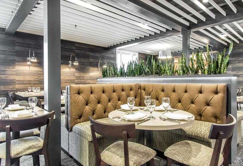 The Burgundy Hotel, Tapestry Collection By Hilton