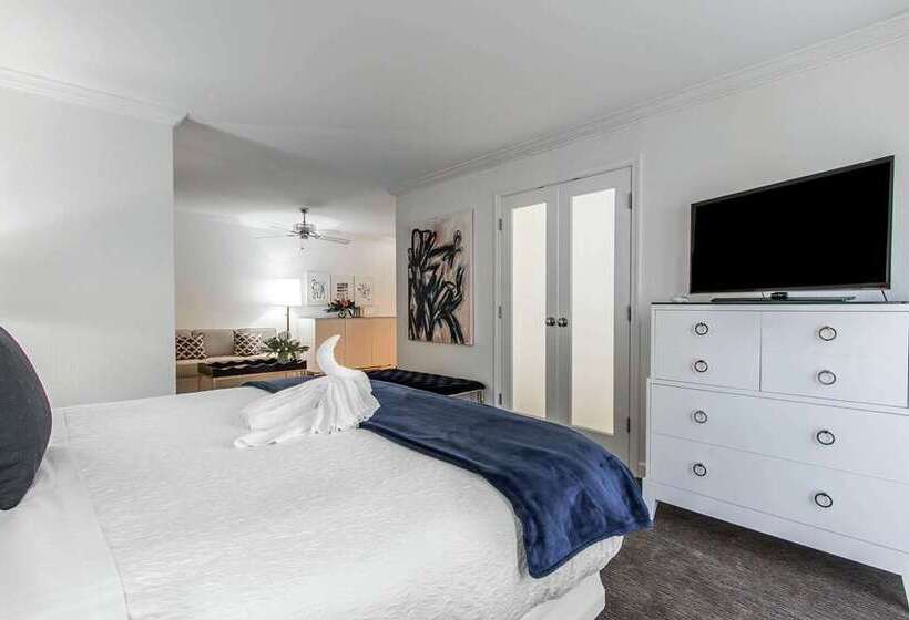 The Burgundy Hotel, Tapestry Collection By Hilton