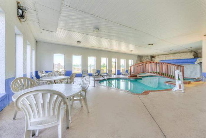 בית מלון כפרי Americas Best Value Inn Somerset