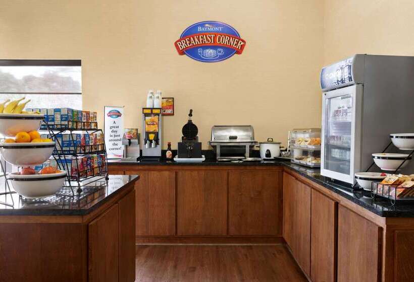 ホテル Baymont By Wyndham Rocky Mount