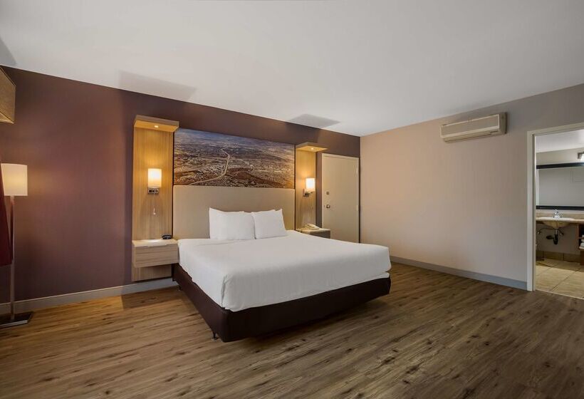 Best Western Diamond Bar Hotel & Suites