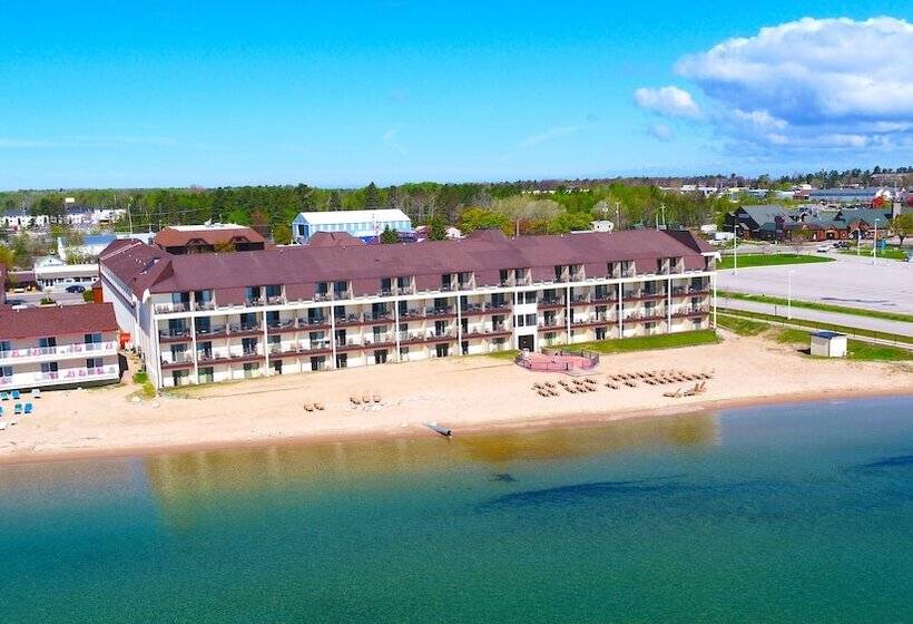 هتل Best Western Plus Dockside Waterfront Inn