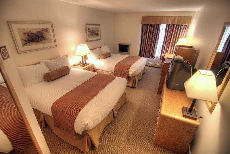 酒店 Tower Inn & Suites