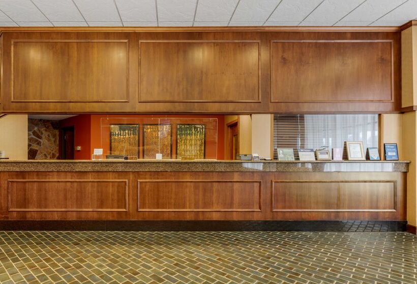 Best Western Plus Wooster Hotel & Conference Center