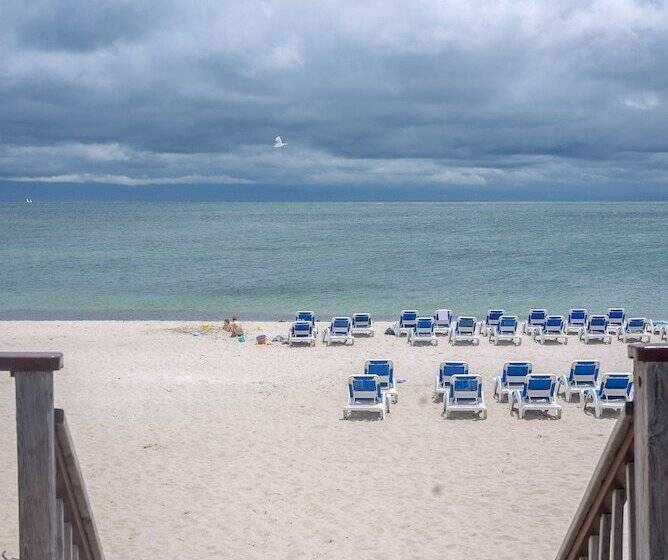 هتل Blue Water Resort