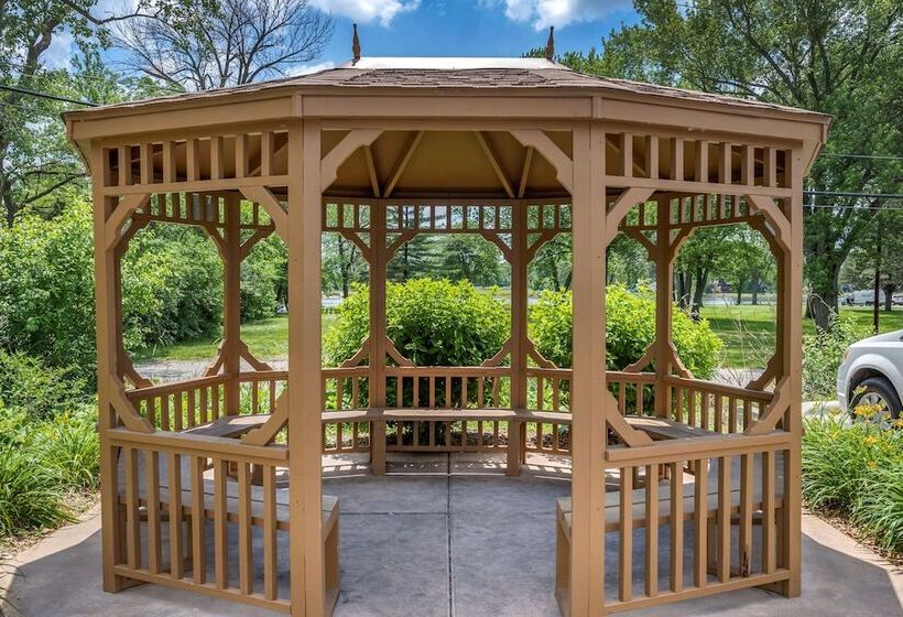 هتل Comfort Inn Moline  Quad Cities