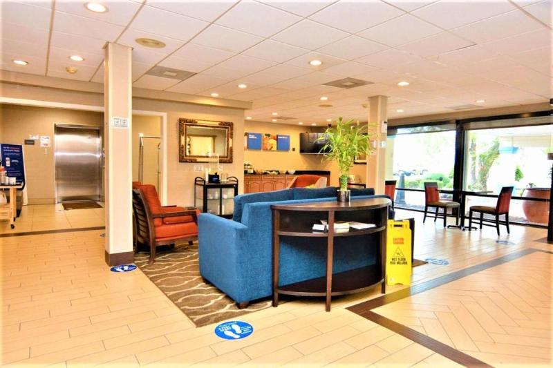 فندق Surestay Plus By Best Western Reading North
