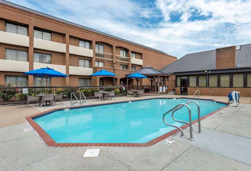 هتل Comfort Suites Chesapeake  Norfolk