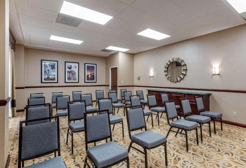 هتل Comfort Suites Chesapeake  Norfolk