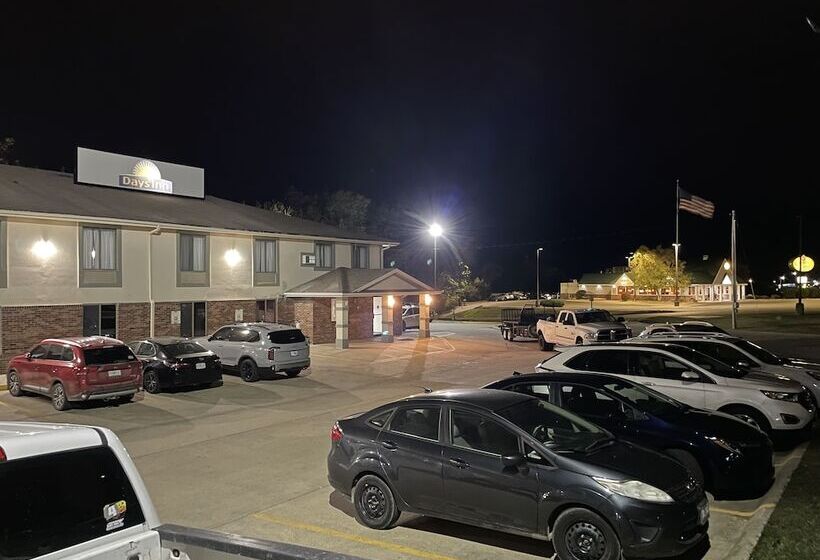 酒店 Days Inn By Wyndham Warrensburg