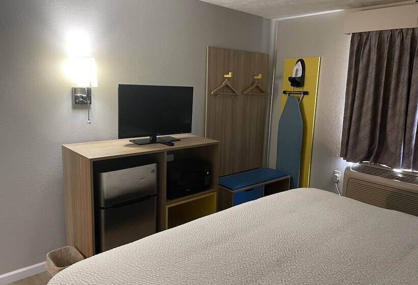 酒店 Days Inn By Wyndham Warrensburg