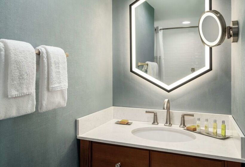 هتل Doubletree By Hilton Ocean City Oceanfront