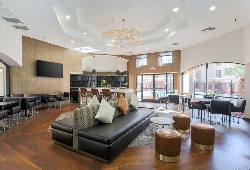 בית מלון כפרי Doubletree Suites By Hilton  Sacramento – Rancho Cordova
