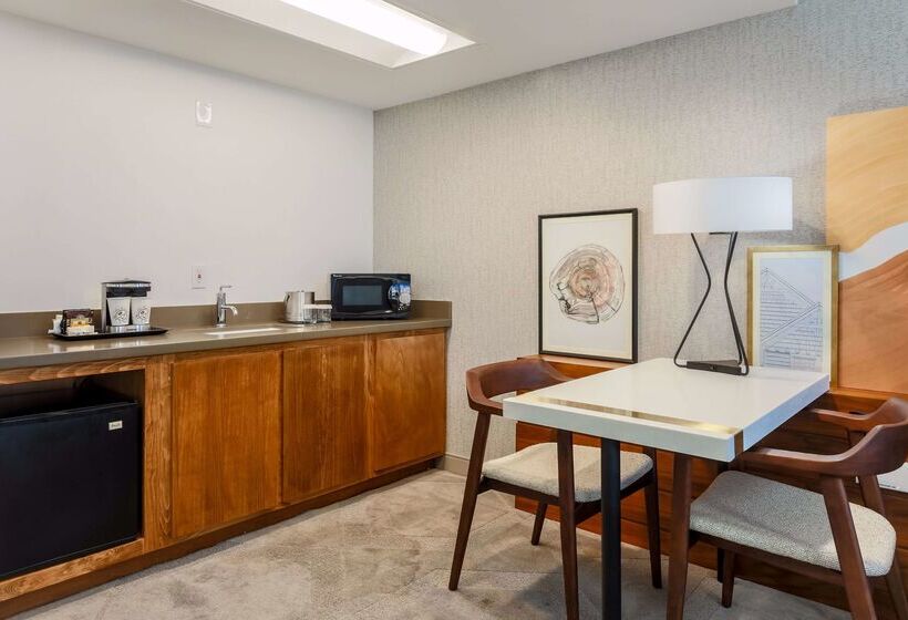 בית מלון כפרי Doubletree Suites By Hilton  Sacramento – Rancho Cordova