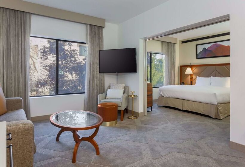 בית מלון כפרי Doubletree Suites By Hilton  Sacramento – Rancho Cordova
