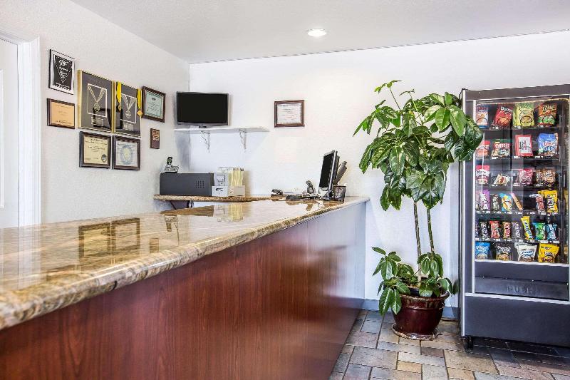 호텔 Days Inn By Wyndham Ridgecrest Near China Lake Naval Station