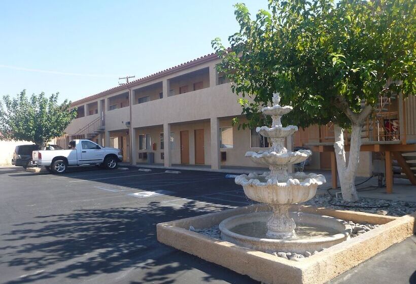 호텔 Days Inn By Wyndham Ridgecrest Near China Lake Naval Station