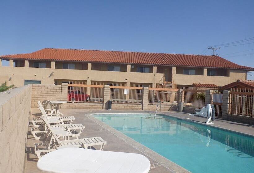 호텔 Days Inn By Wyndham Ridgecrest Near China Lake Naval Station