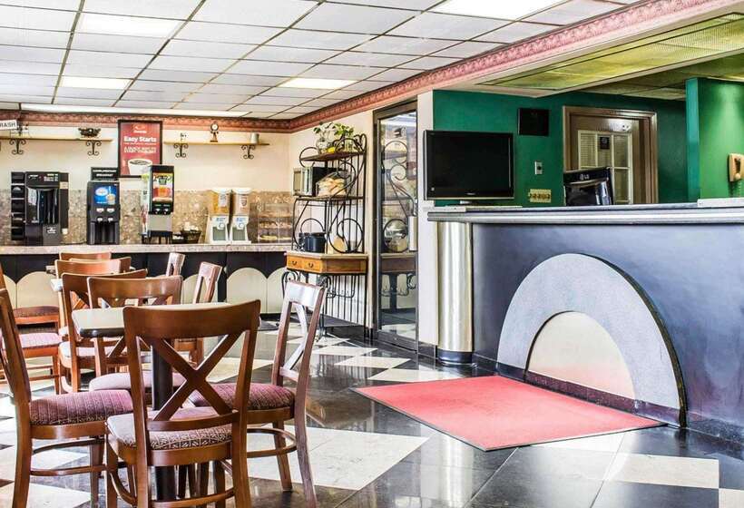 ホテル Econo Lodge Scranton Near Montage Mountain