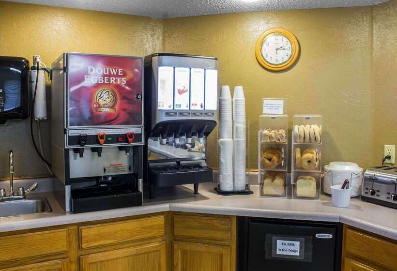 هتل Econo Lodge