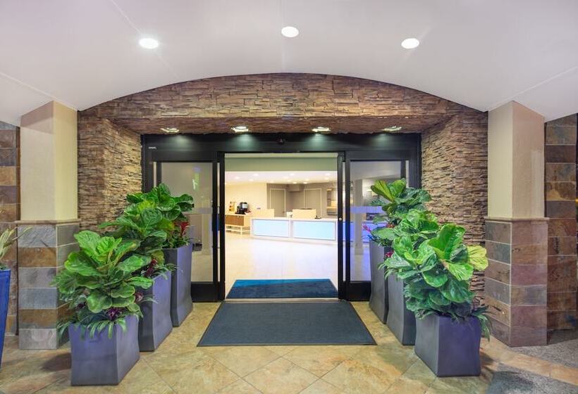 هتل Holiday Inn Express San Diego Airport Old Town, An Ihg