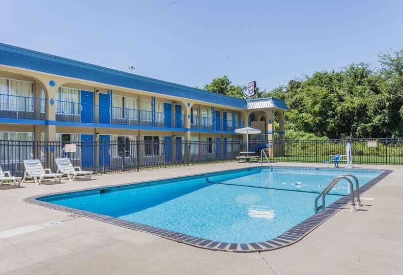 فندق Knights Inn Murfreesboro