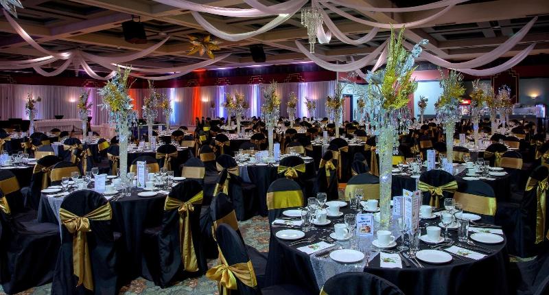 호텔 La Saguenéenne   Hôtel Et Centre De Congrès