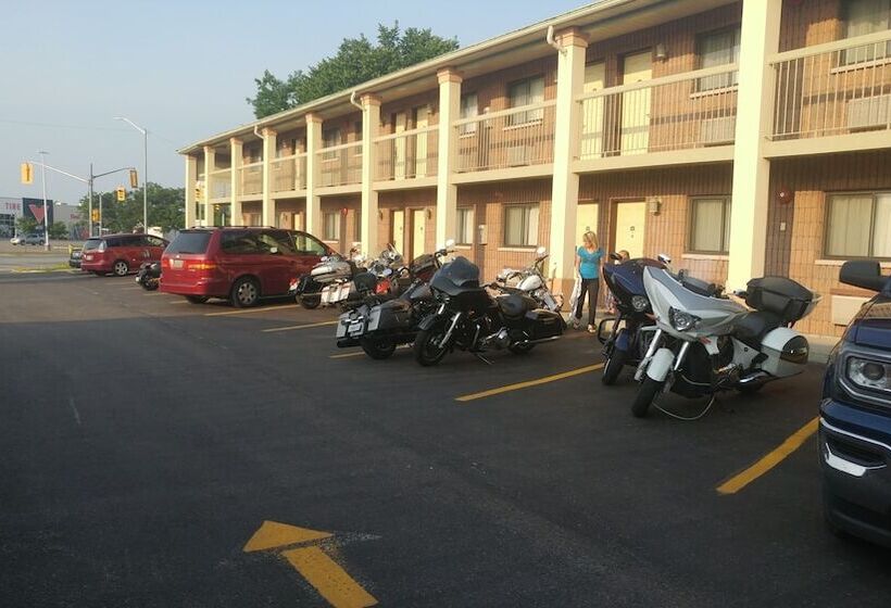 酒店 Riviera Inn And Suites 1000 Islands