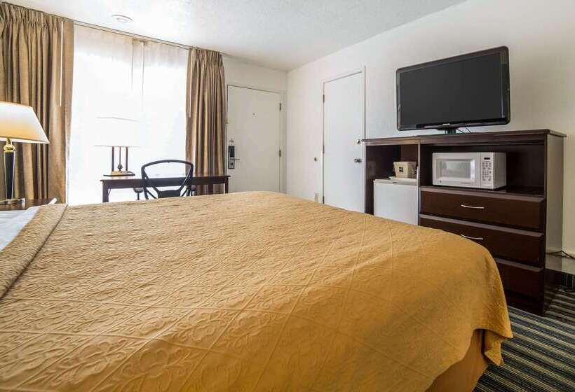 فندق Quality Inn