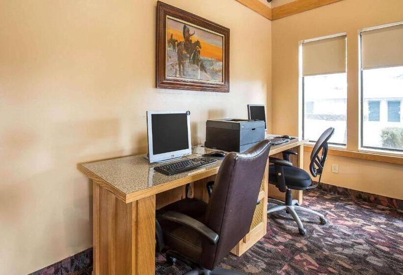 فندق Quality Inn