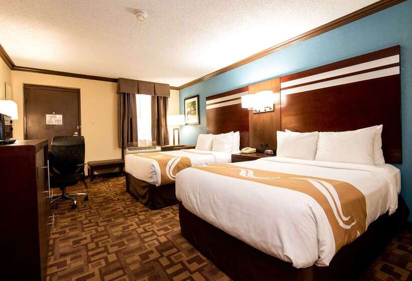 בית מלון כפרי Quality Inn & Suites Quakertown Allentown