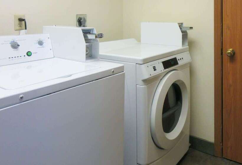 호텔 Quality Inn & Suites Red Wing