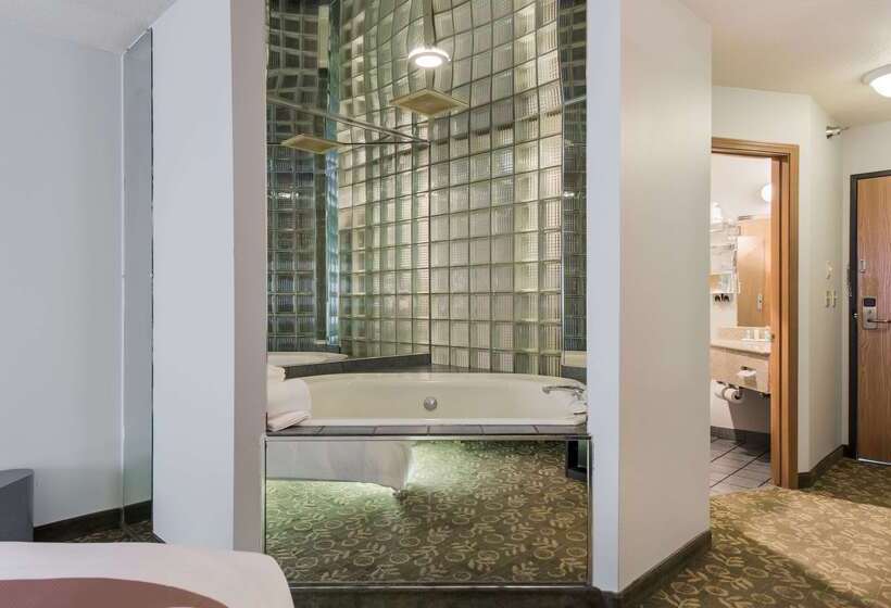 호텔 Quality Inn & Suites Red Wing