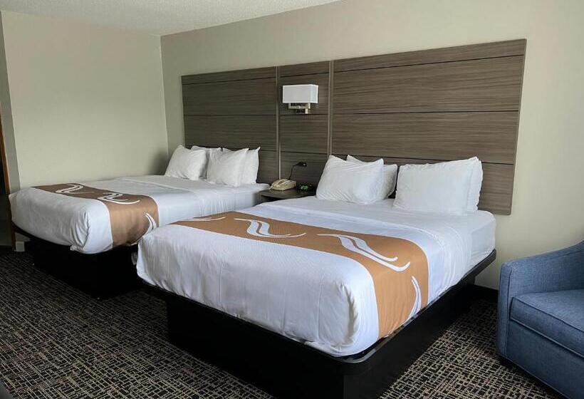 호텔 Quality Inn & Suites Red Wing