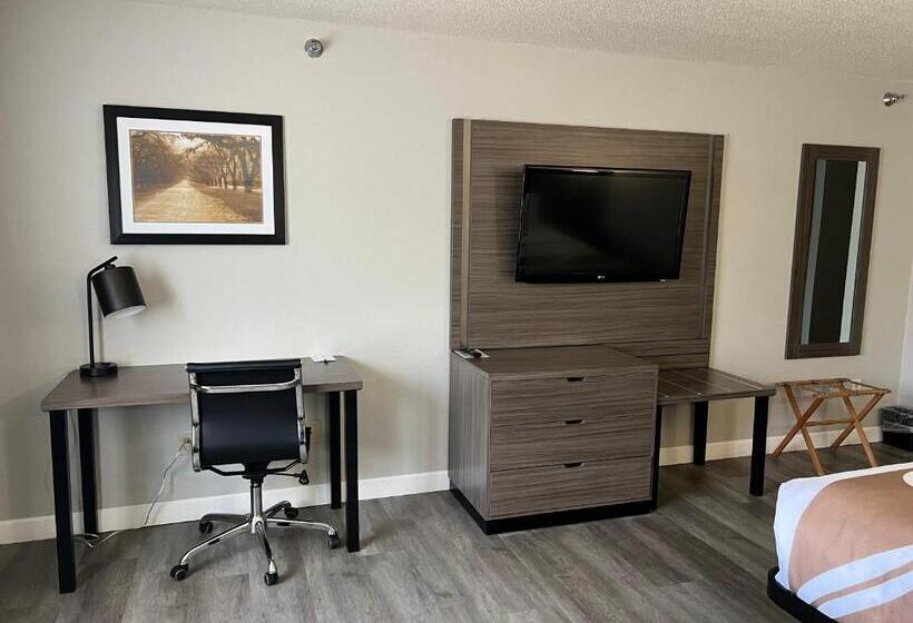 호텔 Quality Inn & Suites Red Wing