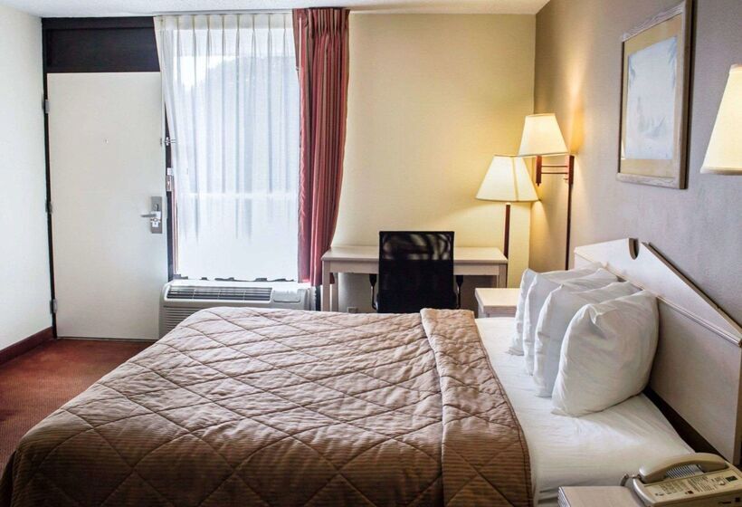 هتل Quality Inn & Suites St Augustine Beach Area