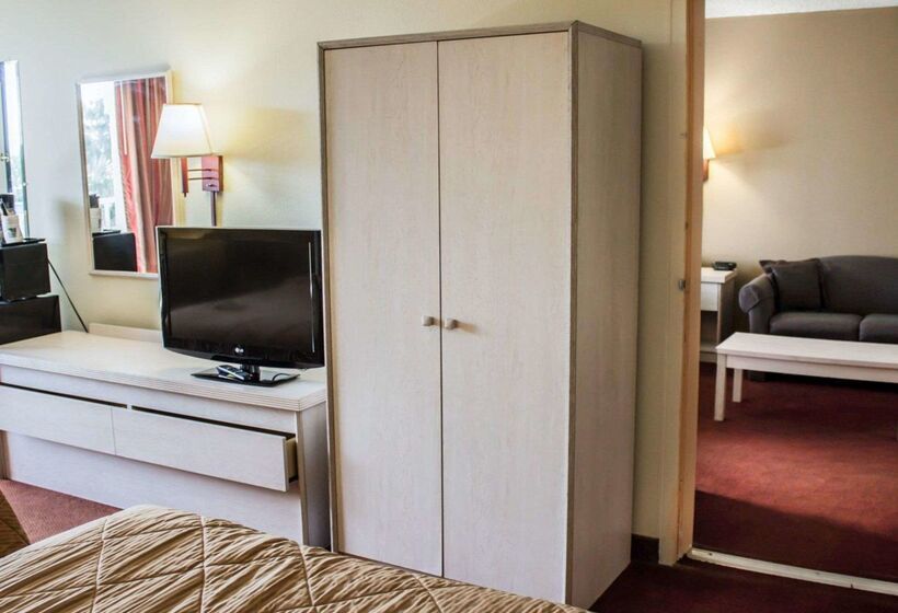 בית מלון כפרי Quality Inn & Suites St Augustine Beach Area