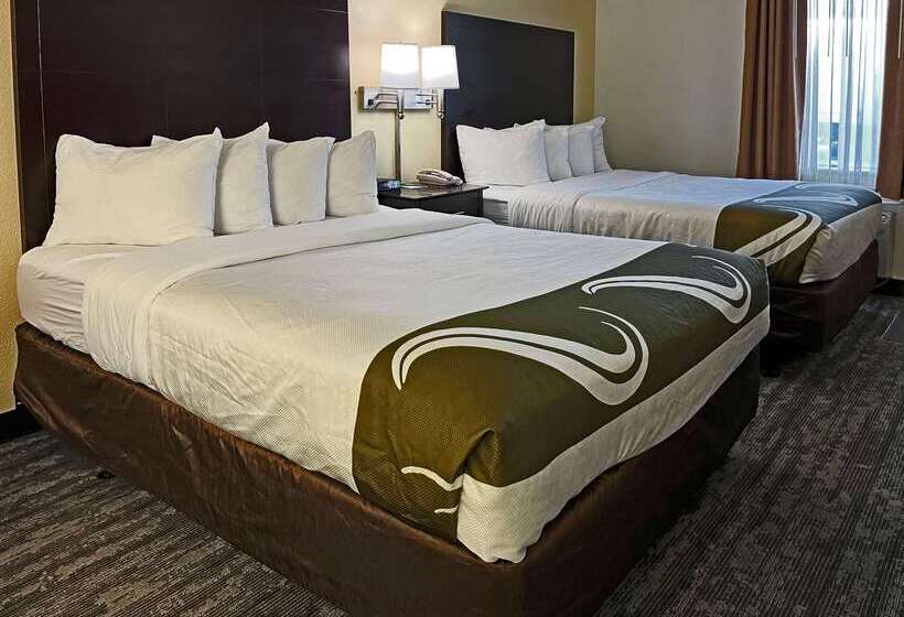 هتل Quality Inn