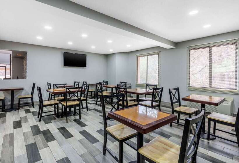 هتل Rodeway Inn Tuscaloosa Near University