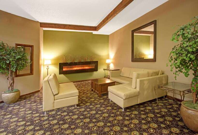 Отель Super 8 By Wyndham Wheat Ridge/denver West