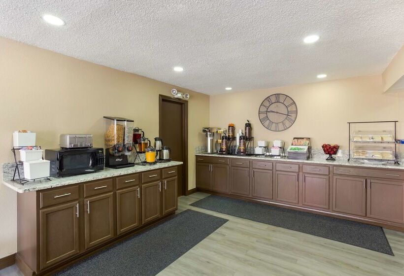 Surestay Hotel By Best Western Summersville