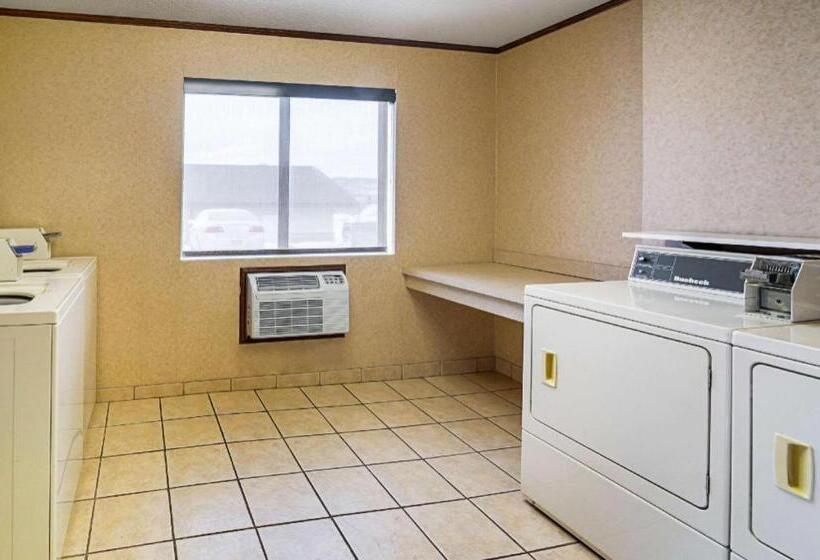 هتل Travelodge By Wyndham Rapid City/black Hills