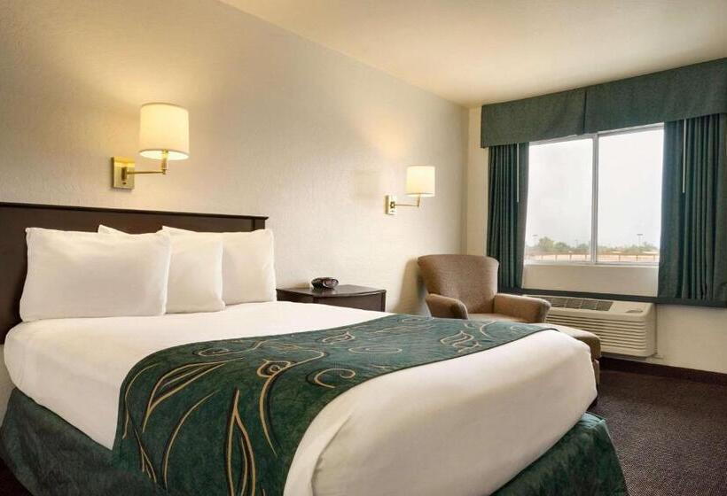 فندق Travelodge By Wyndham Winslow