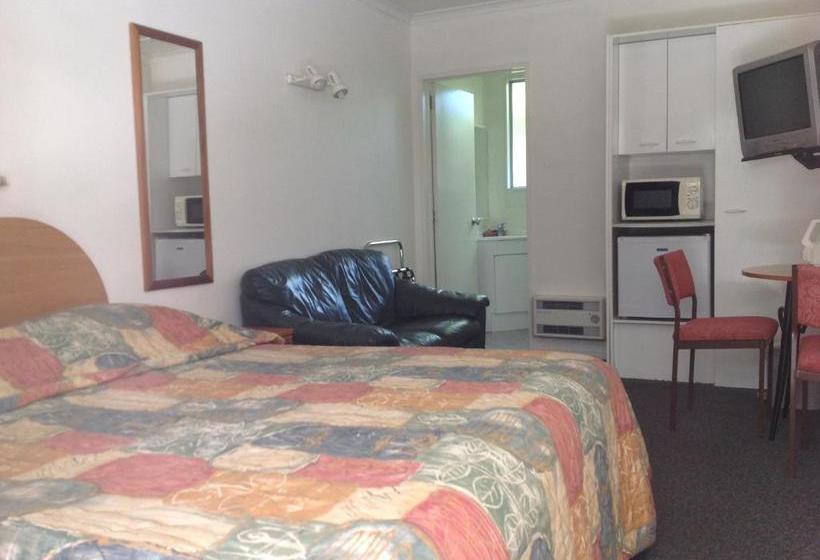 Breeze Motels