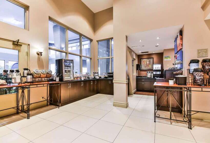 هتل Comfort Inn & Suites Ambassador Bridge