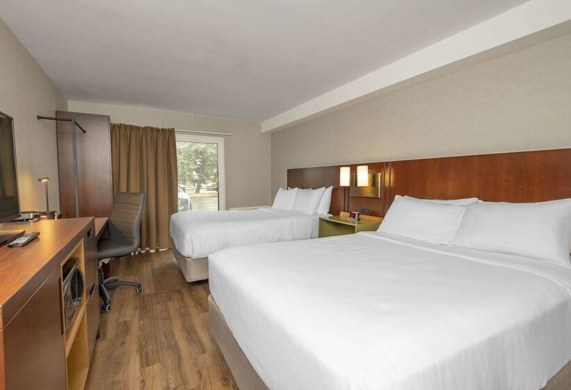 هتل Comfort Inn East