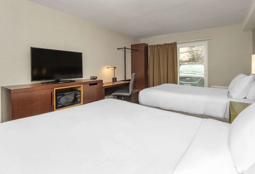 هتل Comfort Inn East