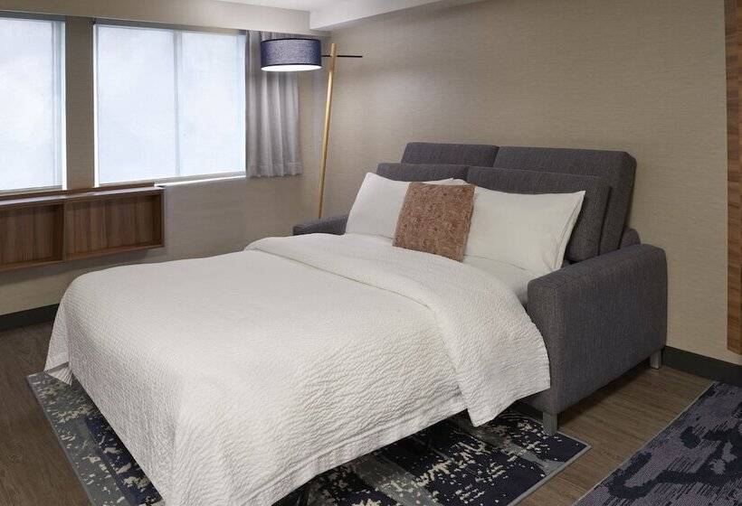 هتل Fairfield By Marriott Niagara Falls, Canada